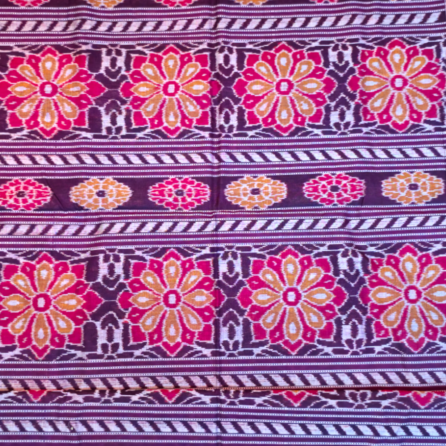 TSC Cotton Sarees with Diamond Motifs | Golden Threaded Floral Embellishments