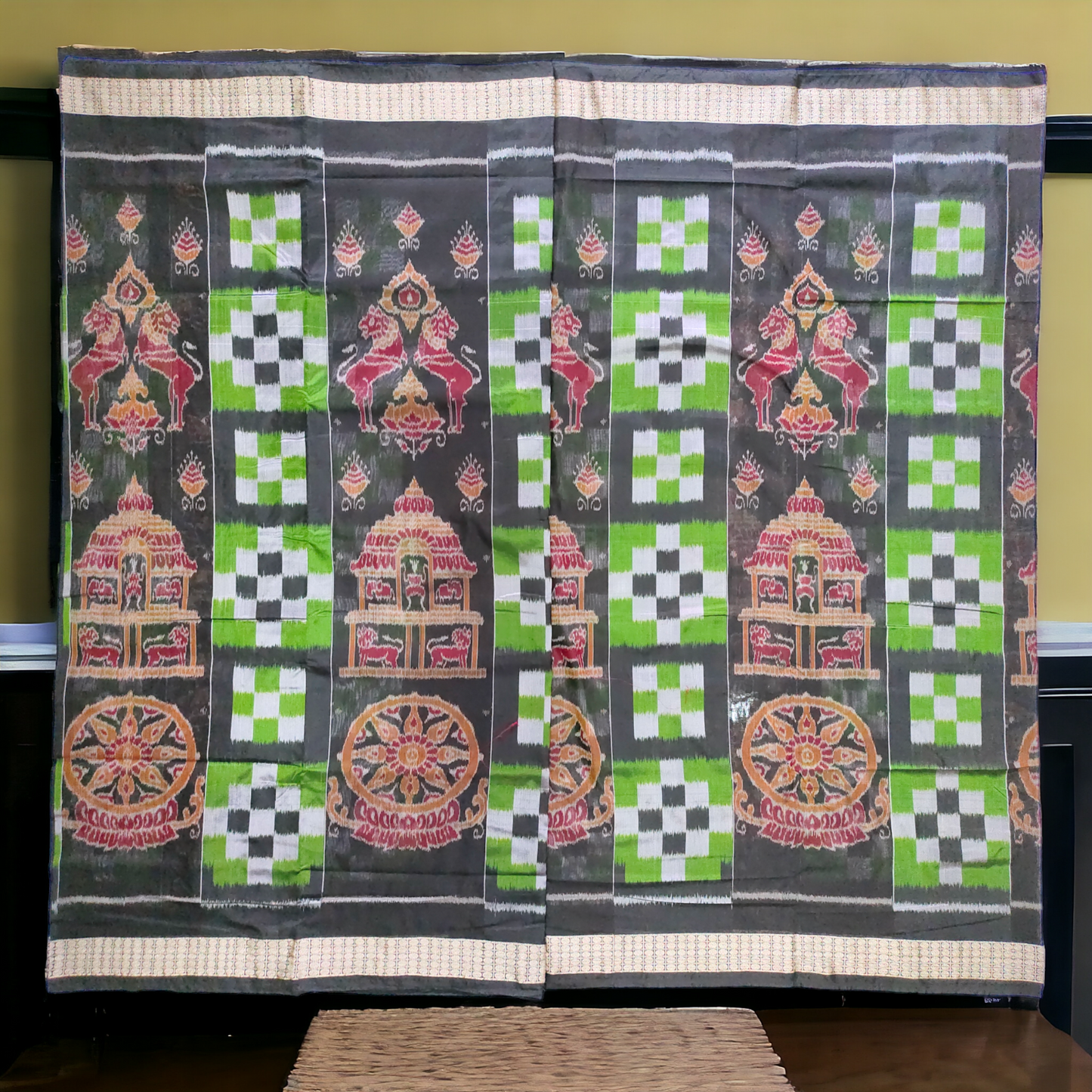 TSC Premium Green and Black Tie-Dyed Silk Saree with Pasapalli Design